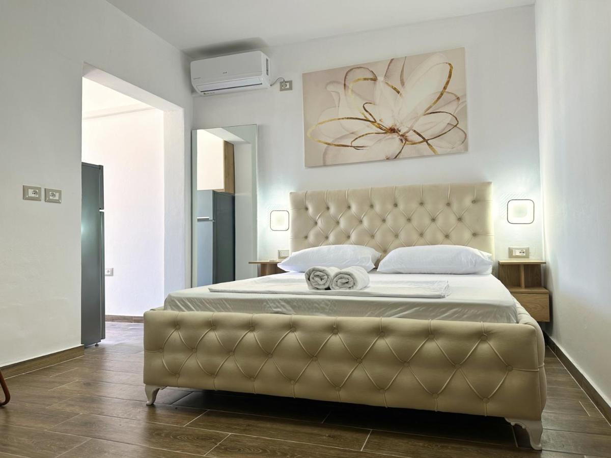 K&T Boulevard Studio Saranda ภายนอก รูปภาพ